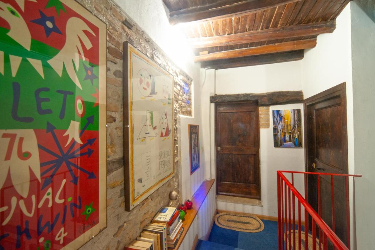 Casa Vacanze Garibaldi Spoleto Bagian luar foto