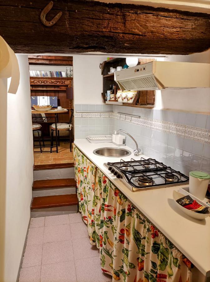 Casa Vacanze Garibaldi Spoleto Bagian luar foto