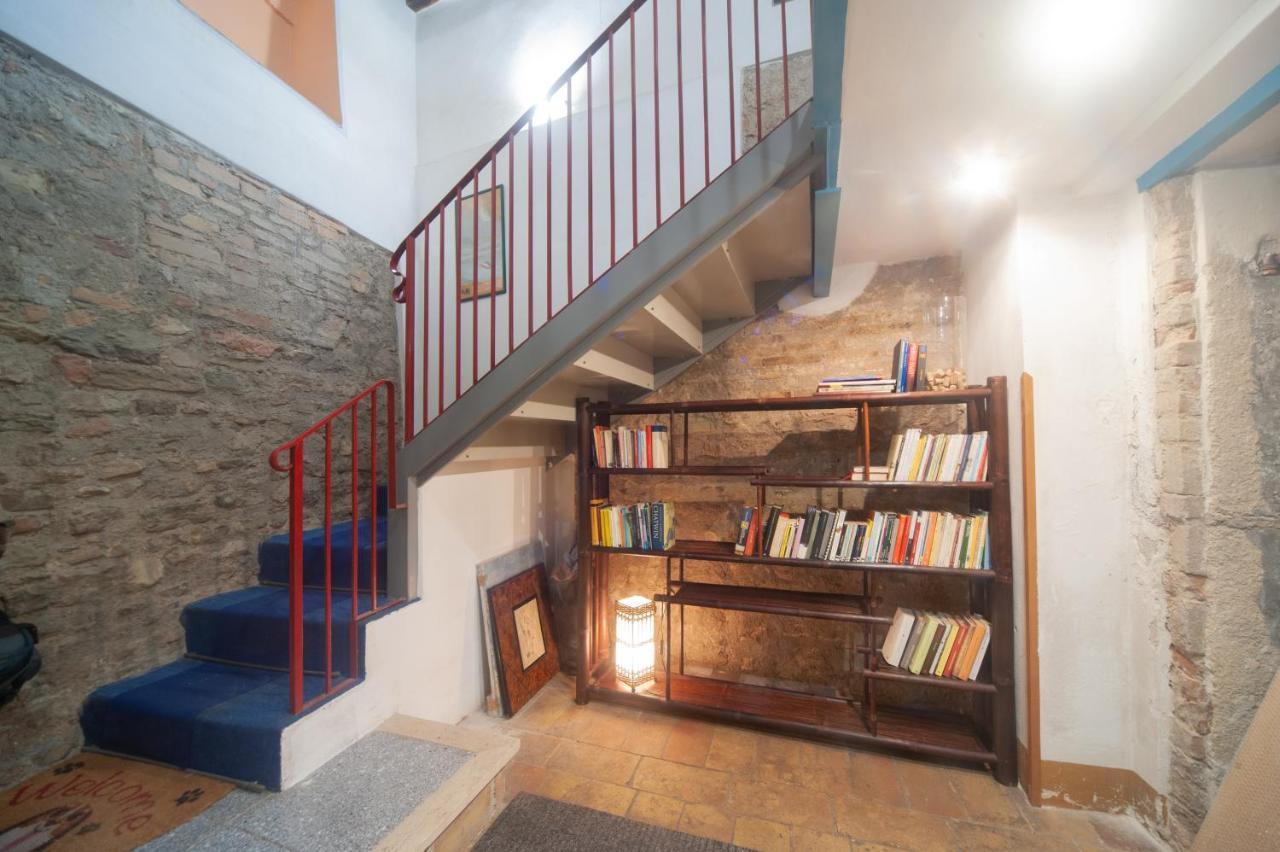 Casa Vacanze Garibaldi Spoleto Bagian luar foto