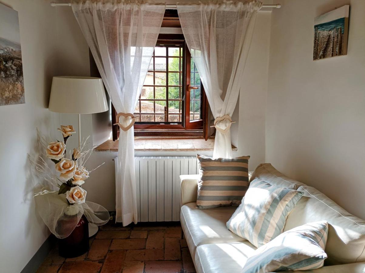 Casa Vacanze Garibaldi Spoleto Bagian luar foto